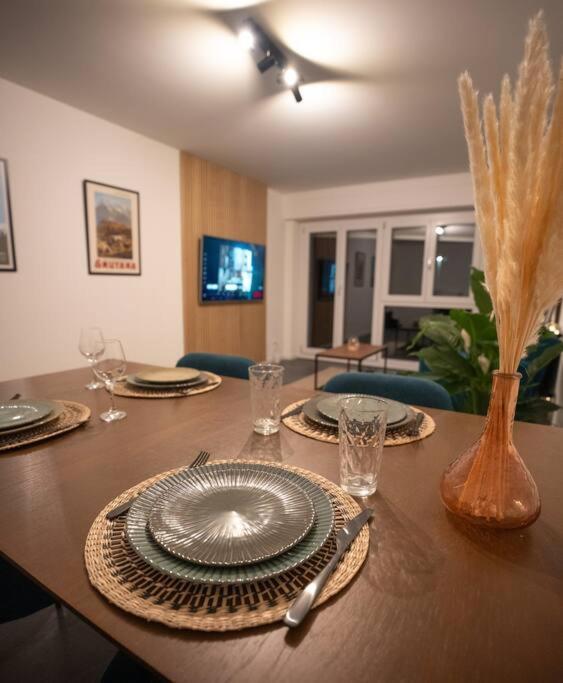 Appartement Spacieux Au Centre De La Gruyere Broc Εξωτερικό φωτογραφία
